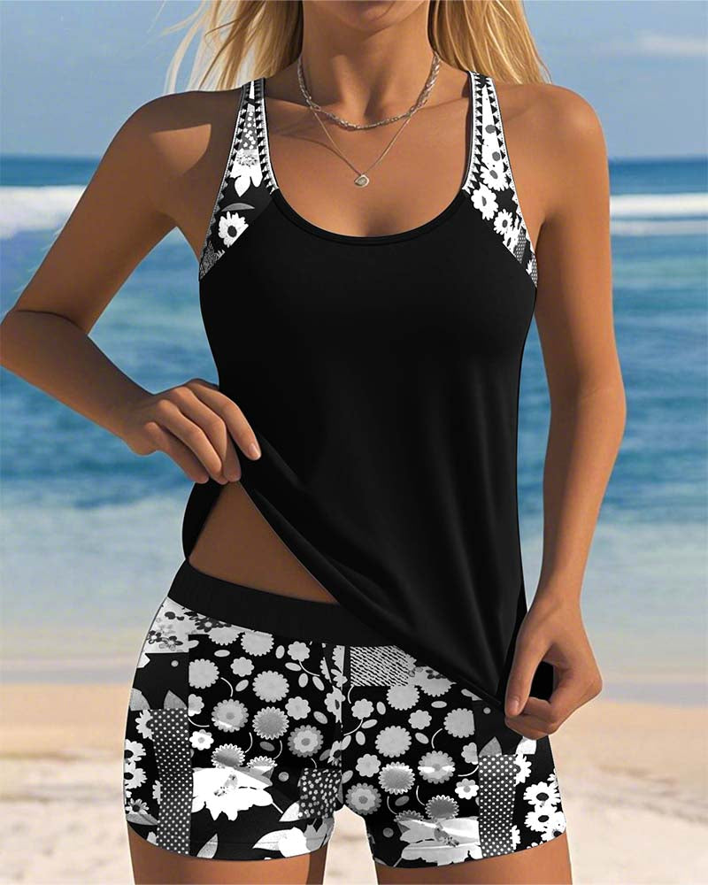 Kira™ | Two-Piece Swimsuit with Comfortable Fit and Floral Beach Style